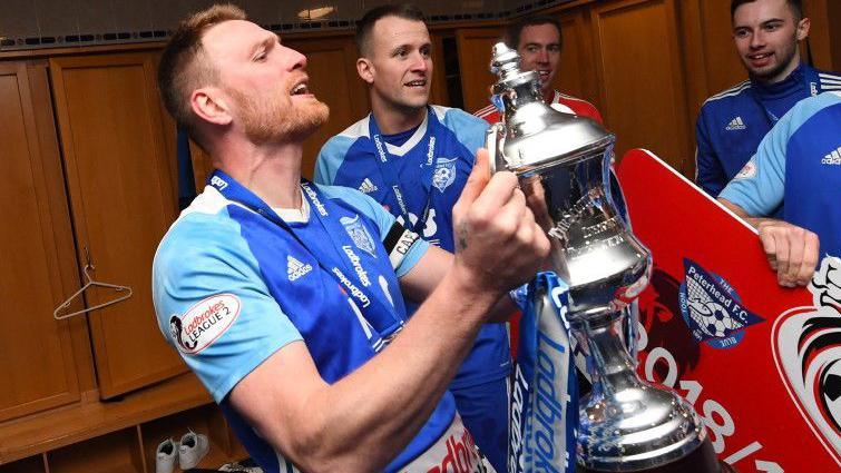 روری مکآلیستر؛ لولهکش گلزن افسانهای فوتبال اسکاتلند